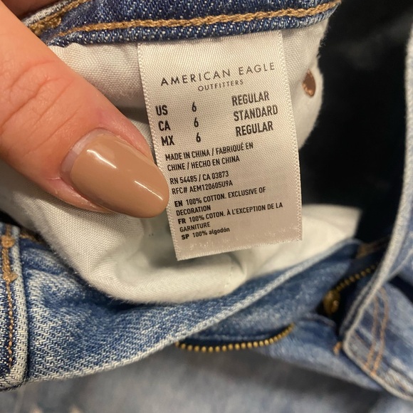 American Eagle - High Rise Jean - Picture 5 of 6